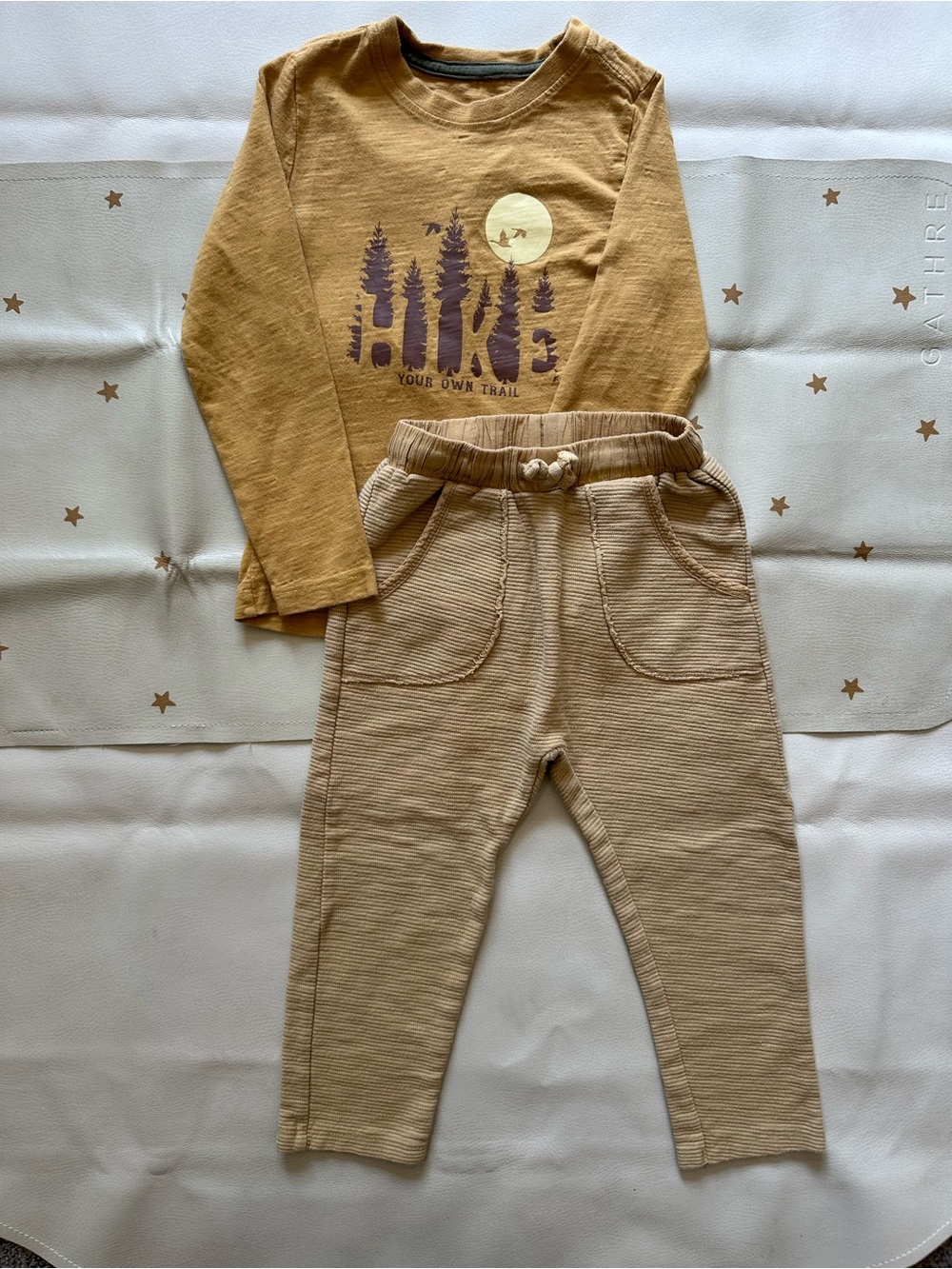 3/4 Mustard Graphic Hike Cotton Long-Sleeve Top & Tan Ribbed Pants Set